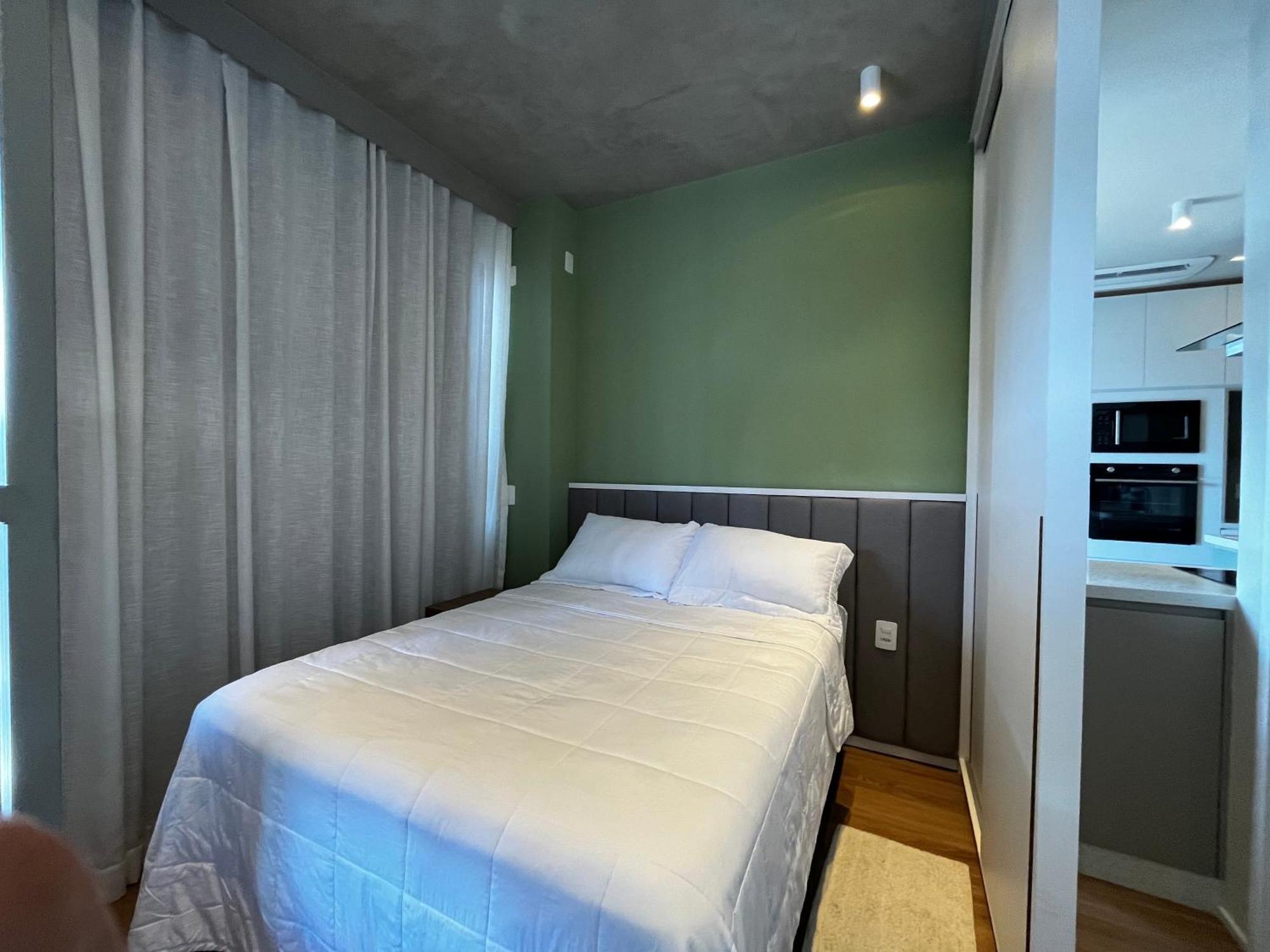 Luxuoso Com Vaga Na Faria Lima , Academia E Lazer Completo * Sao Paulo